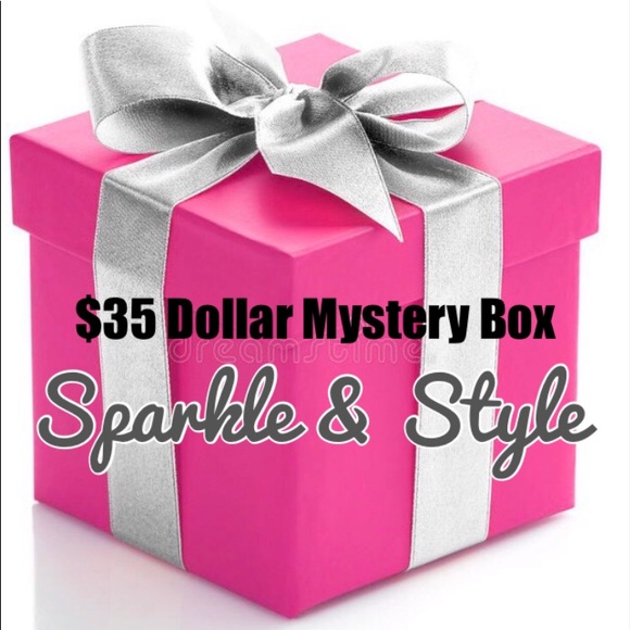 Jewelry - ✨ MYSTERY BOX ✨